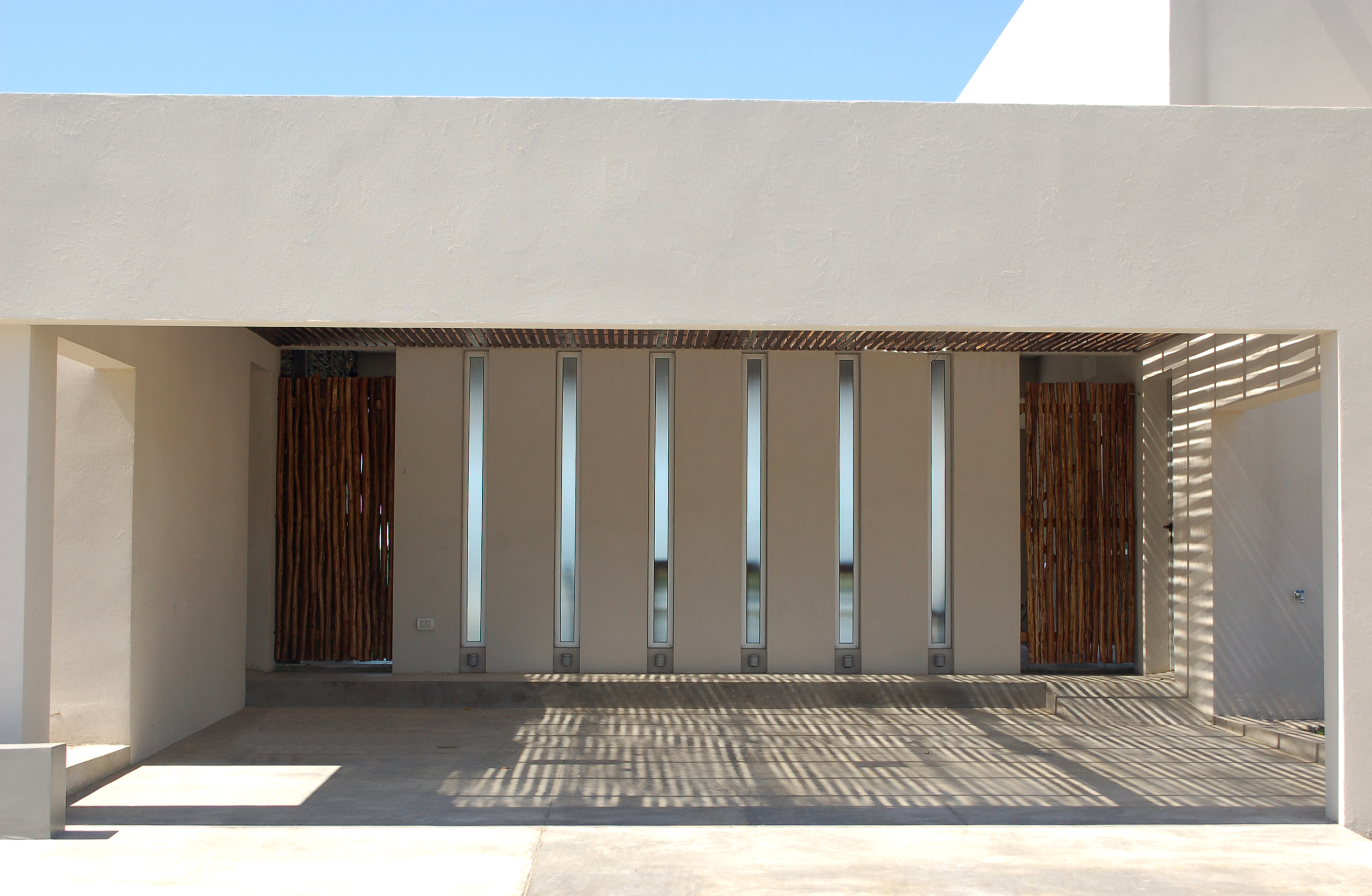 倒置阳光下的海滨别墅-9