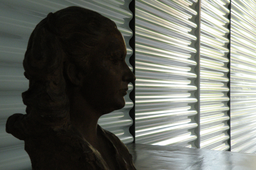 别墅翻新扩建,室内设计尽显优雅与实用-3