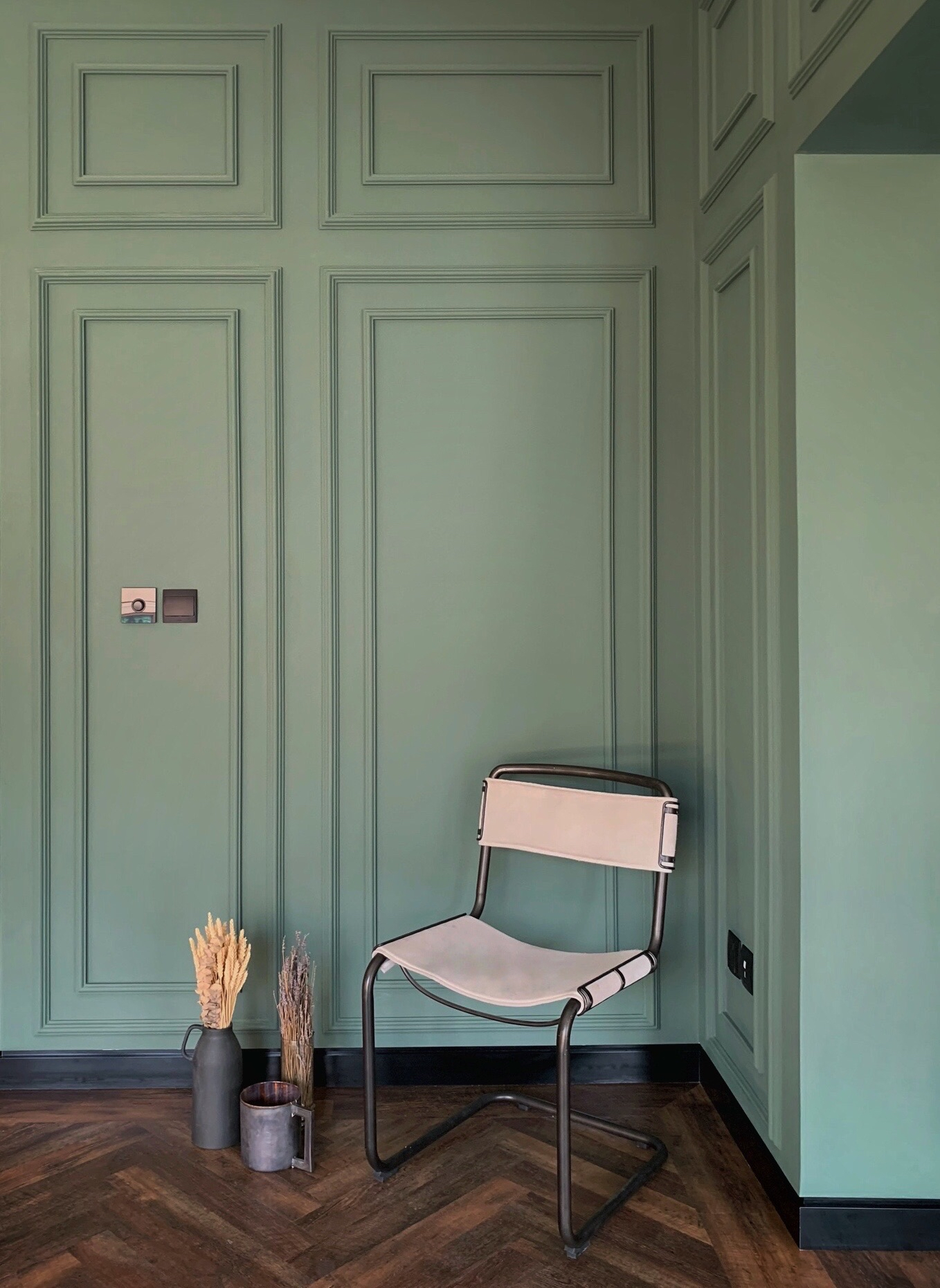 绿意盎然的艺术之旅——融合传统与自然的现代家居设计-1