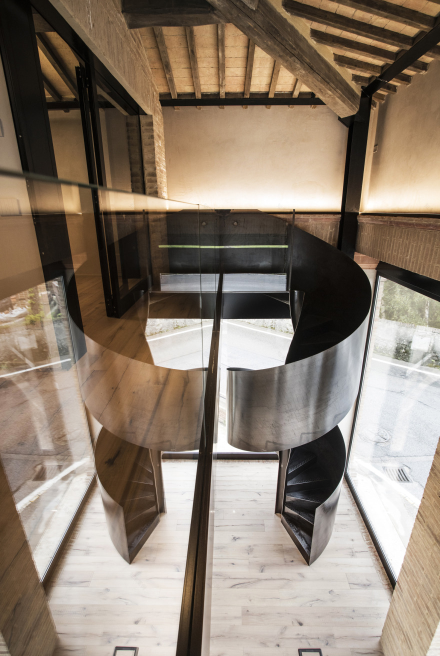 修复历史建筑,焕发新生的 Casotto del Dazio 别墅室内设计-8