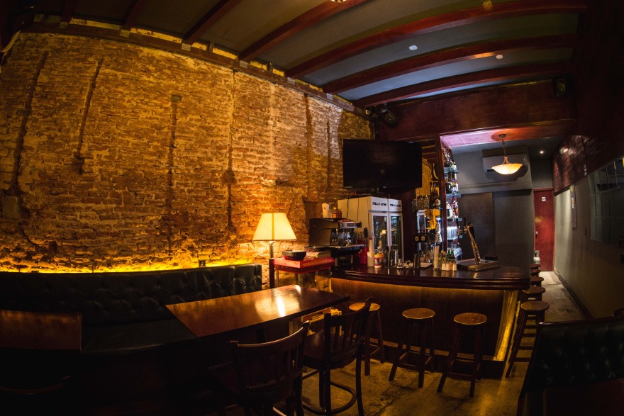 墨西哥历史中心酒吧 Al Antigua Bar 的现代改造-13