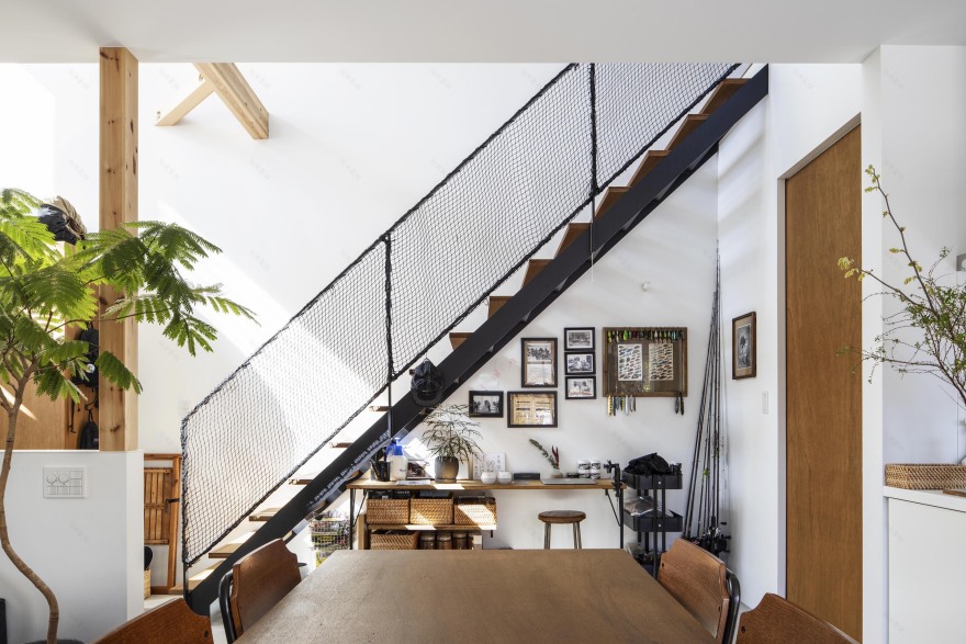 封闭外壳内的宽敞空间 别墅建筑 HouseI丨日本神奈川丨N.A.O. Naoki Kato-15