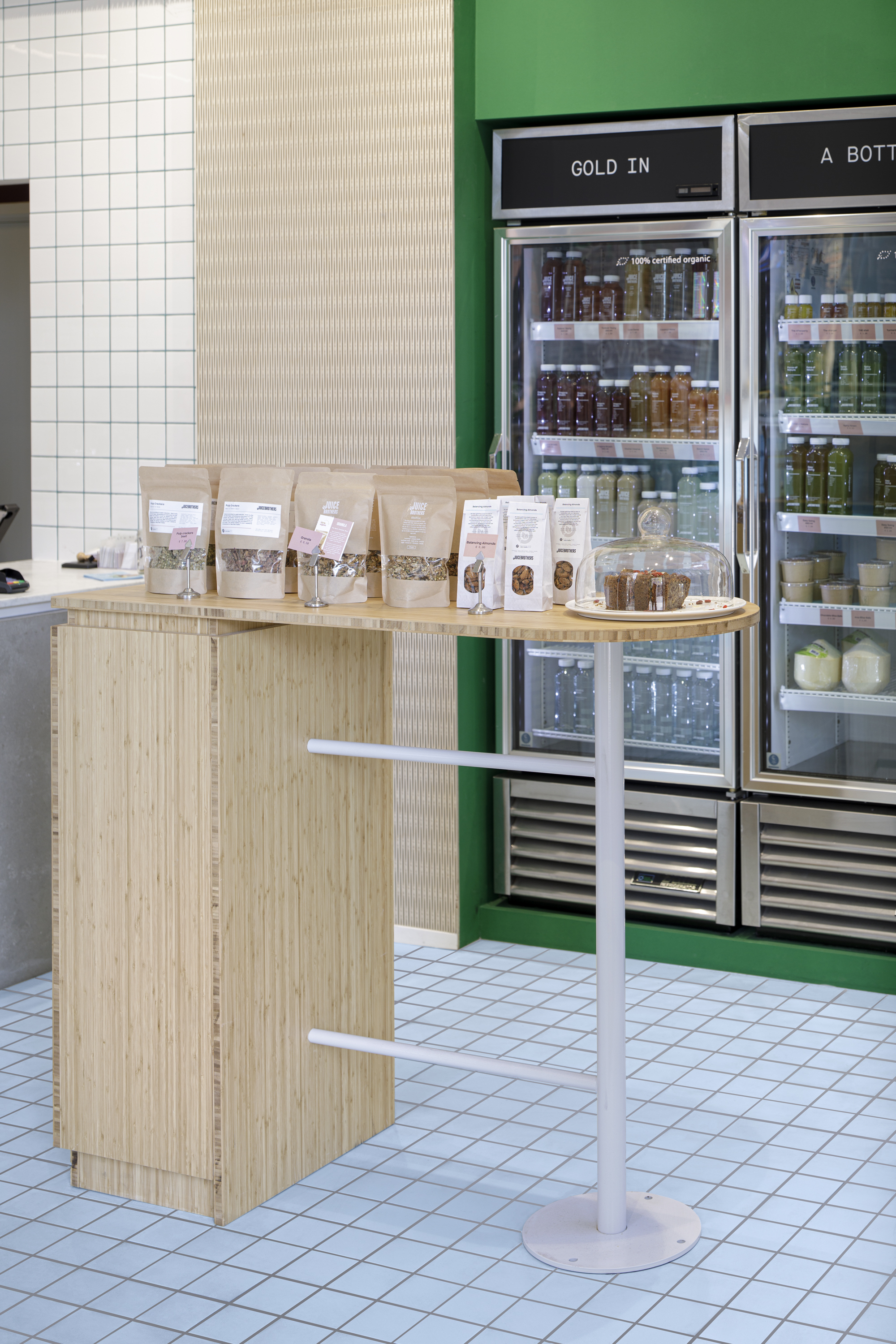 Juicebrothers Utrecht 店设计丨荷兰乌得勒支丨Ninetynine-3