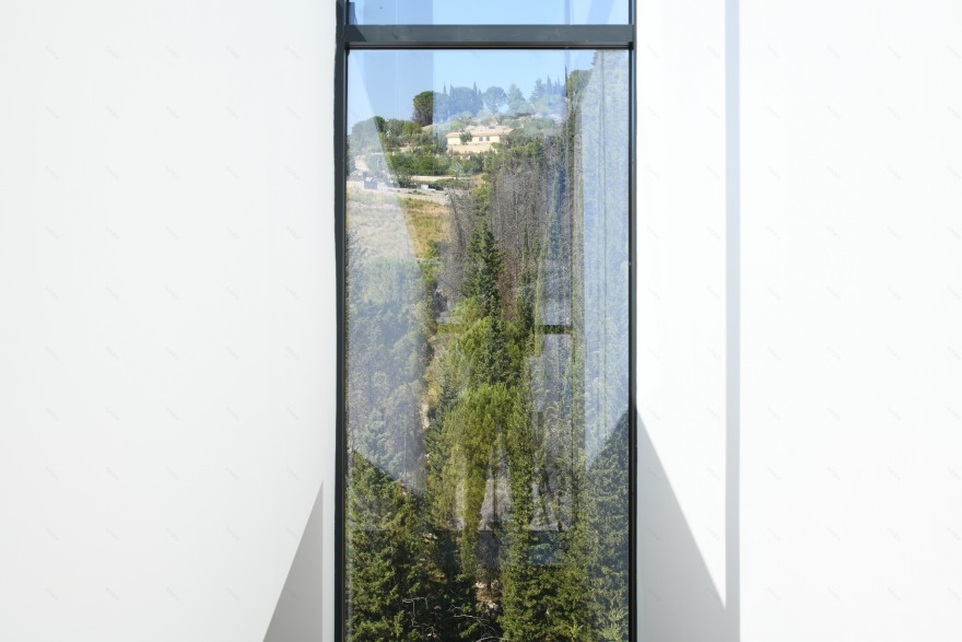 绿意盎然的自然之家——意大利 Villa Luz 别墅设计-18