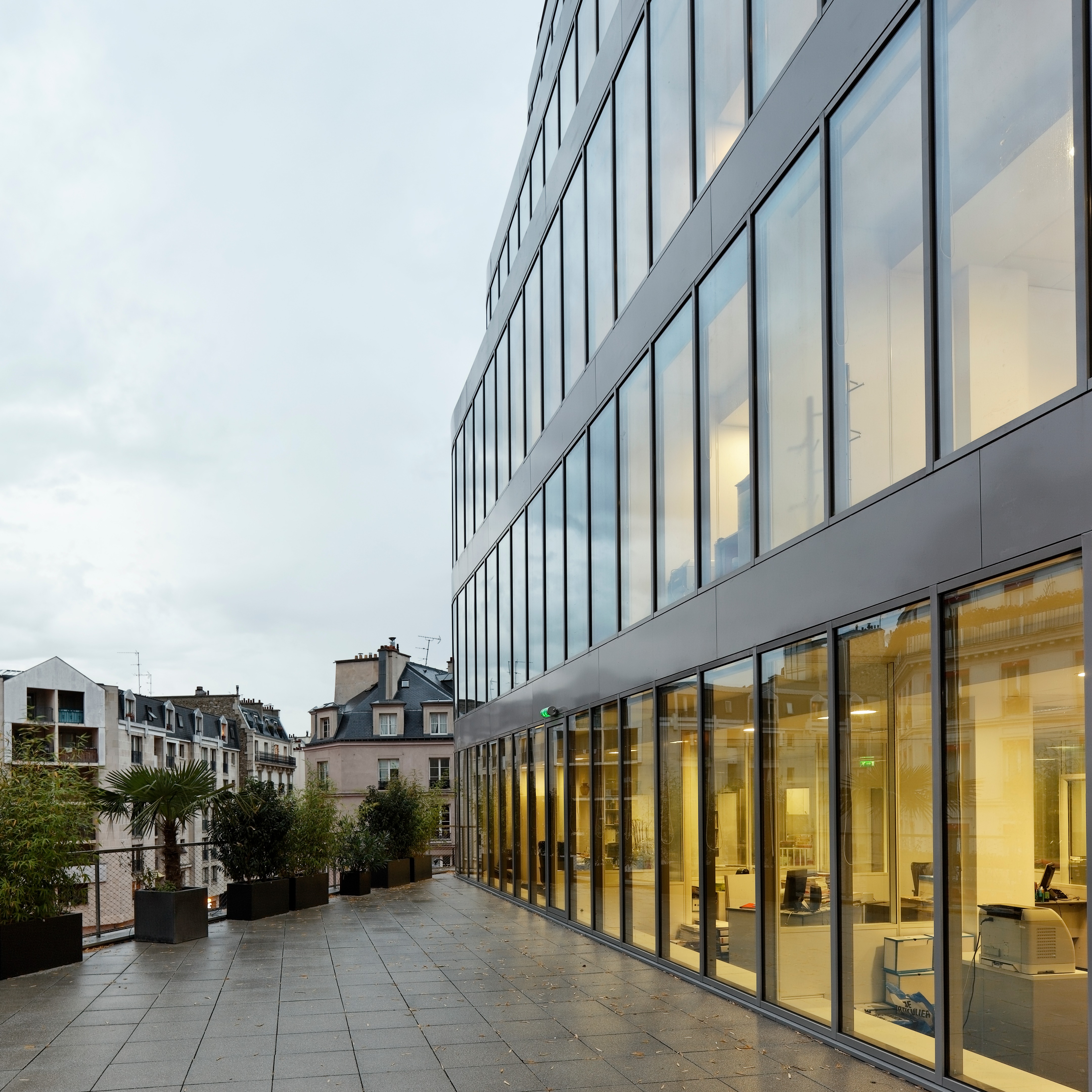 巴黎 PAP 总部大楼 | 融入环境的灵动设计-3