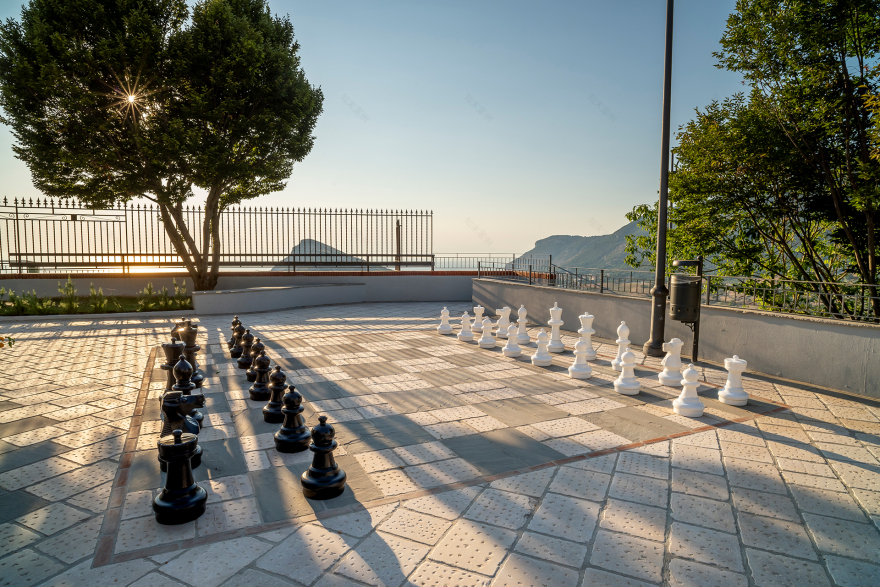 意大利卡普里岛悬空步道花园设计丨Trentinara 市政府-5