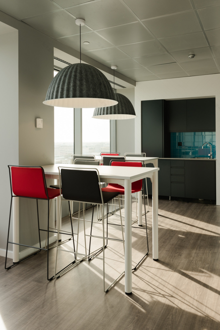 色彩灵动,打造协作型办公空间-11