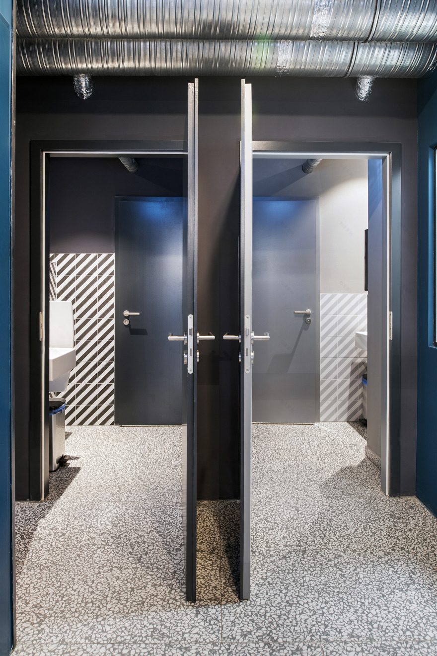 明亮温馨的咖啡馆-9