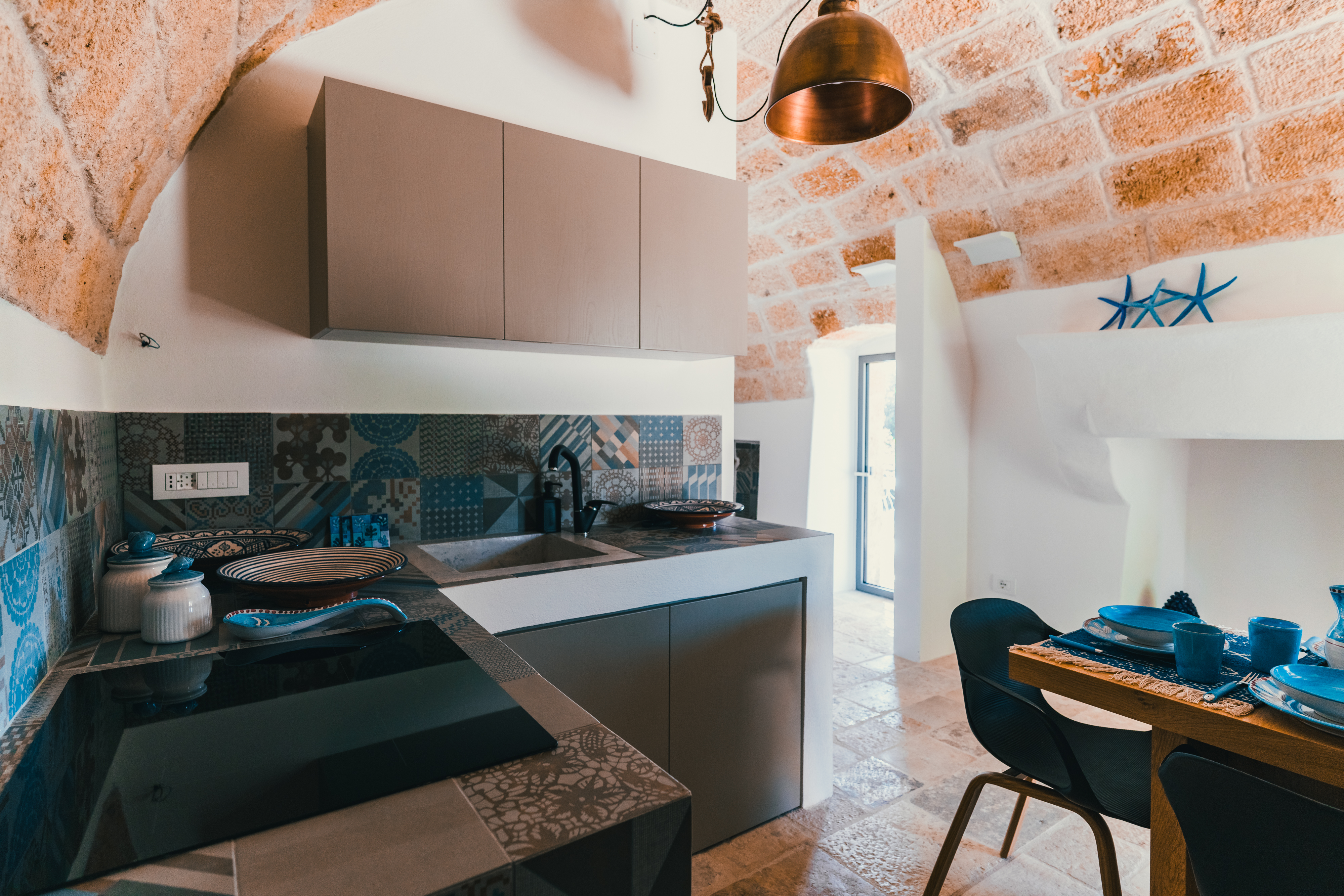 意大利 Polignano 别墅 Villa FF，历史遗迹与现代建筑的完美融合-16