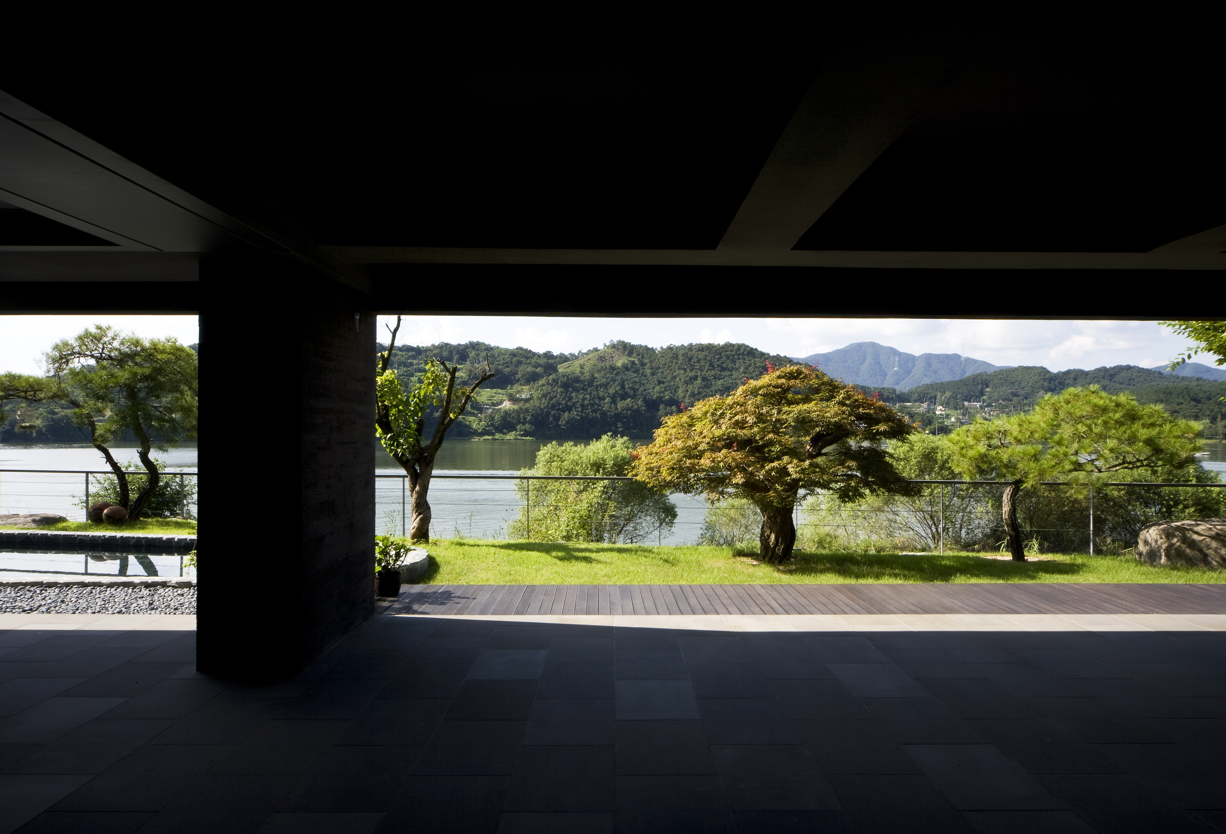 韩国 Floating House 别墅设计——河景与空间的完美融合-8