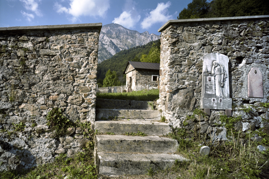 蒂马乌历史公墓的修复·克利尤利斯-17