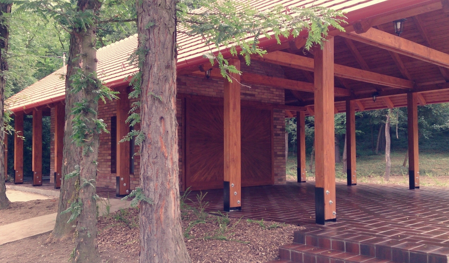 Csákberény 葬礼中心-4