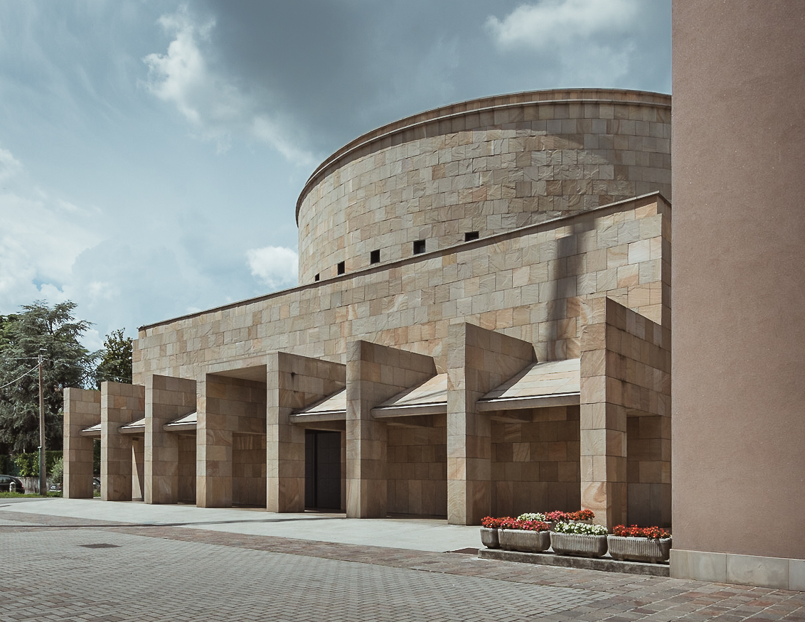 Chiesa di S.Massimiliano Kobe - Vittorio Gregotti Associati-1