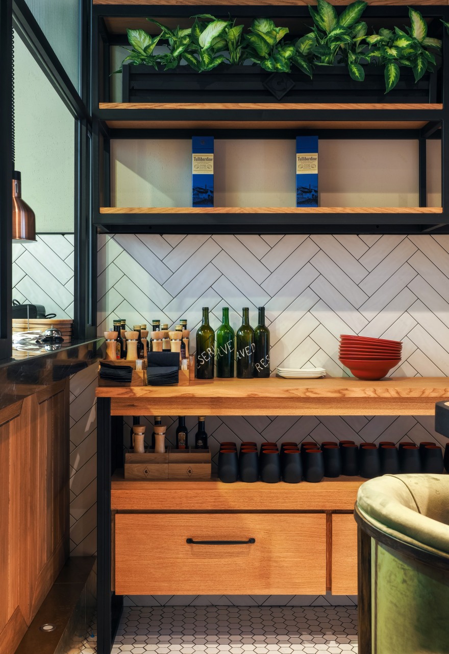 法式现代艺术酒吧,温馨且独具特色-12