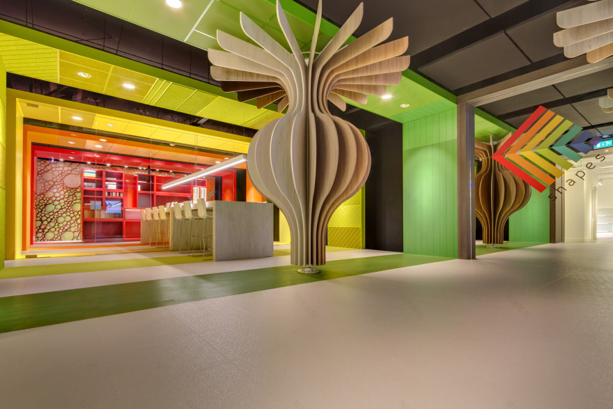 M+R 的 SHAPES 展示空间 | 莲花与变色龙的纯净美与多样性-9