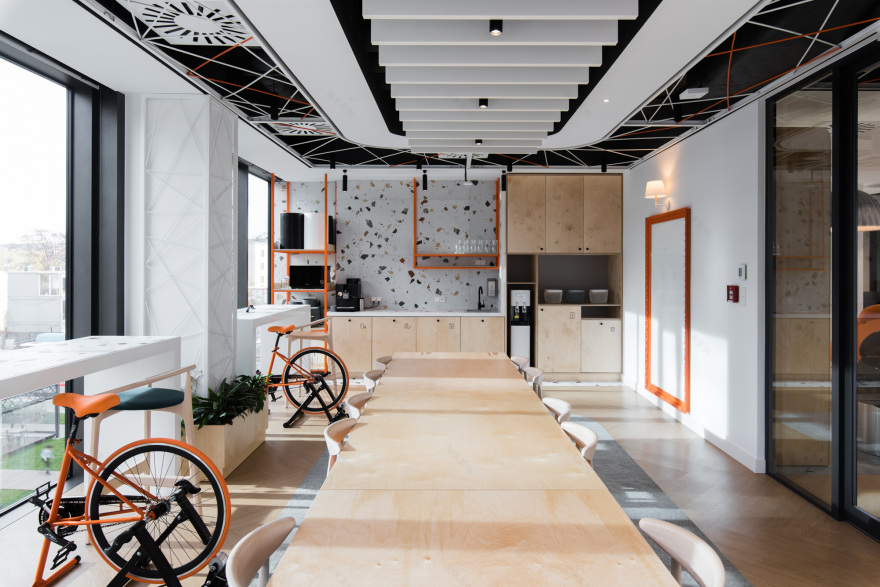 波兰 ING Tech 新办公室,现代与传统的美妙融合-19