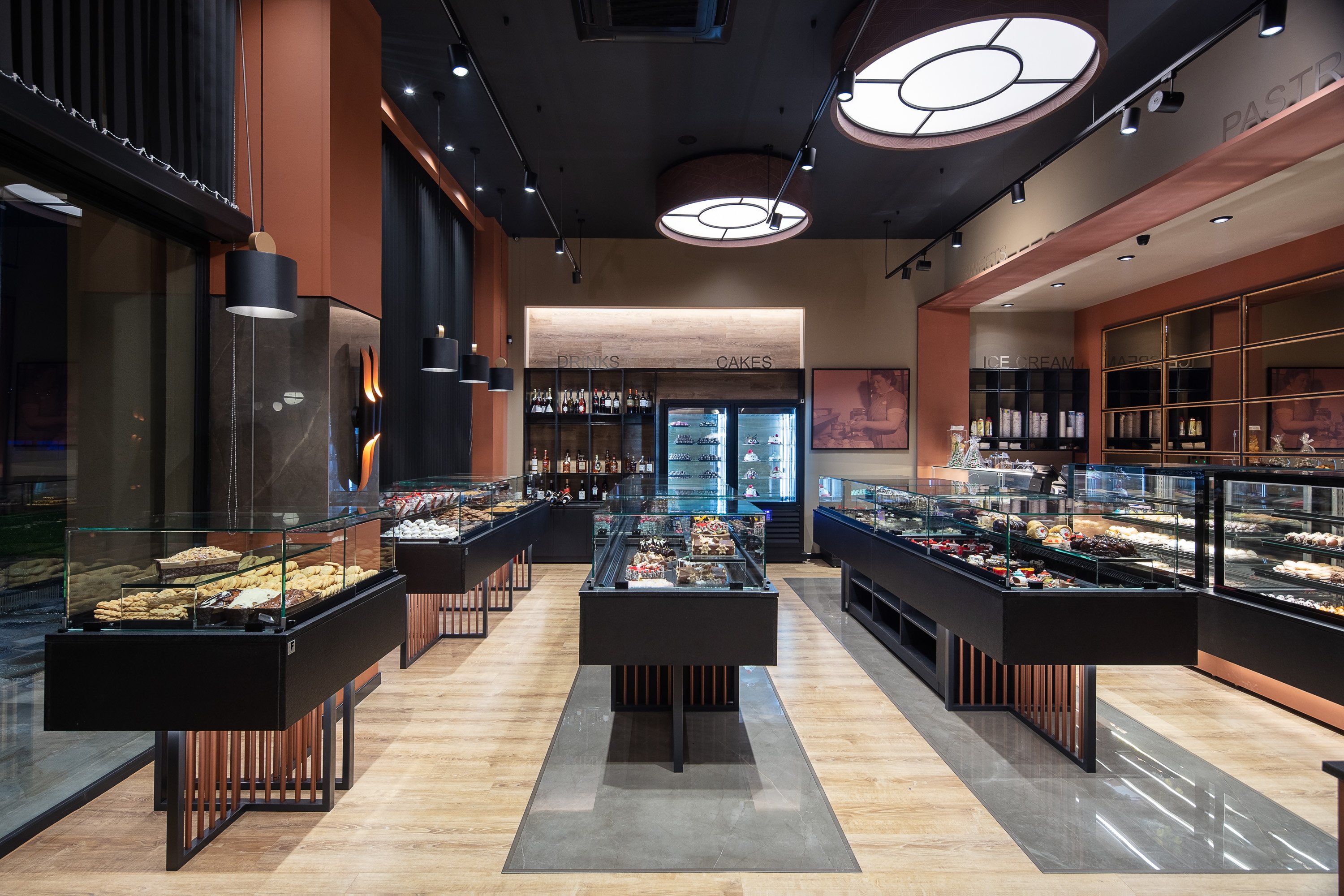 几何元素构建美食空间,温馨和谐呈现-0