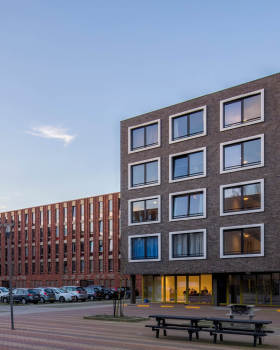 Dennis Leeuwenkamp丨教育建筑丨Studentenhuisvesting Spoorzone Delft