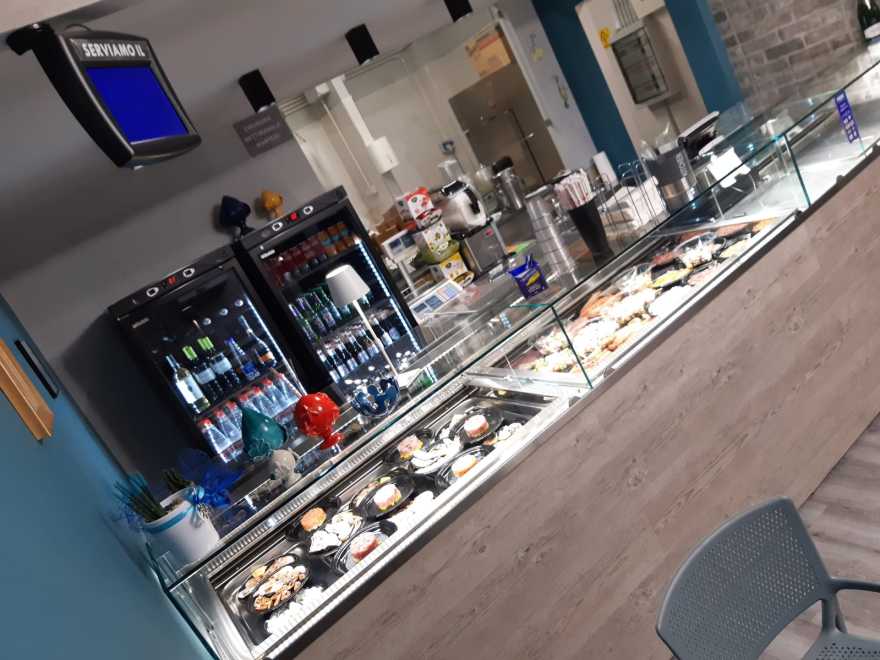 在地中海风情的街头鱼市,遇见意式美食-3