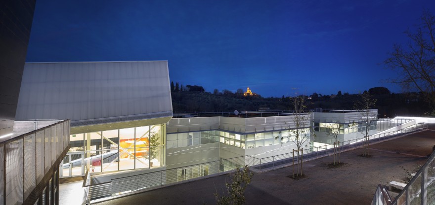 多功能综合体和·索奇尼-8