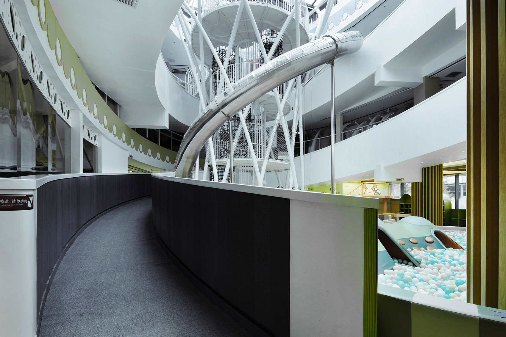 奇遇城 · 现代简约儿童乐园设计丨境和设计-26