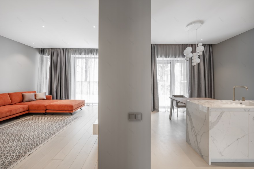 历史建筑中的透明轻盈之家-12