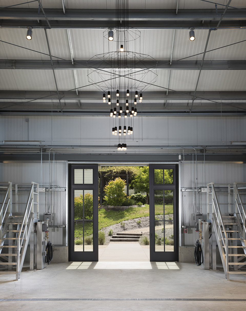 纳帕谷内的亲密酿酒体验 · 定理酒厂丨美国加利福尼亚丨Richard Beard Architects-29