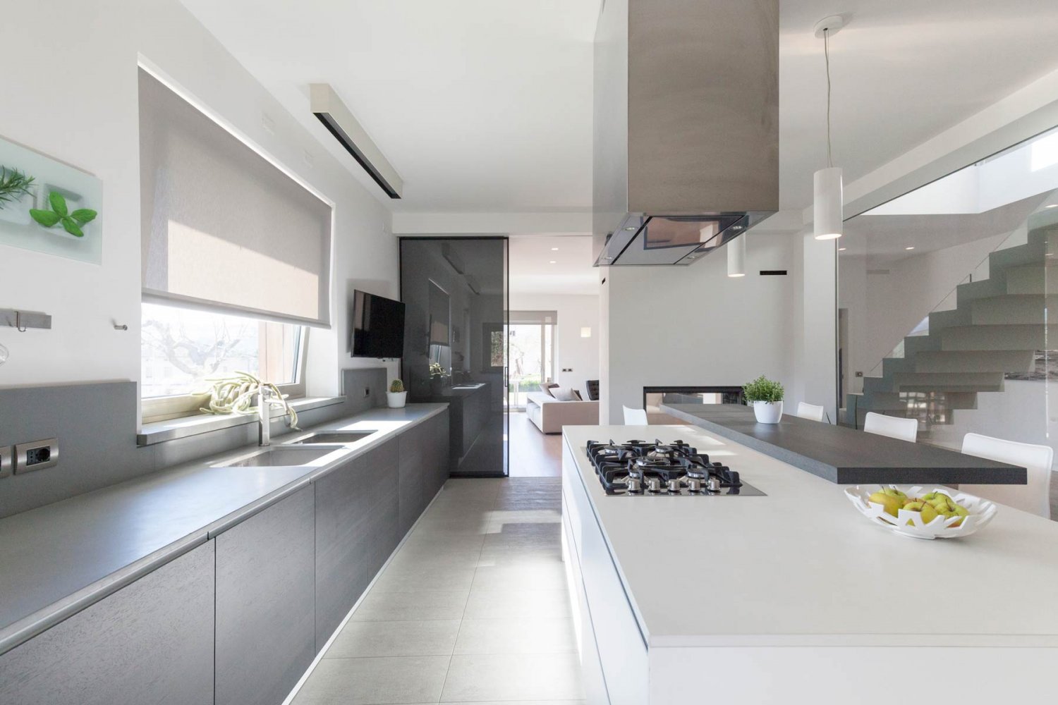 宽敞空间和谐共生，打造现代简约家居-3