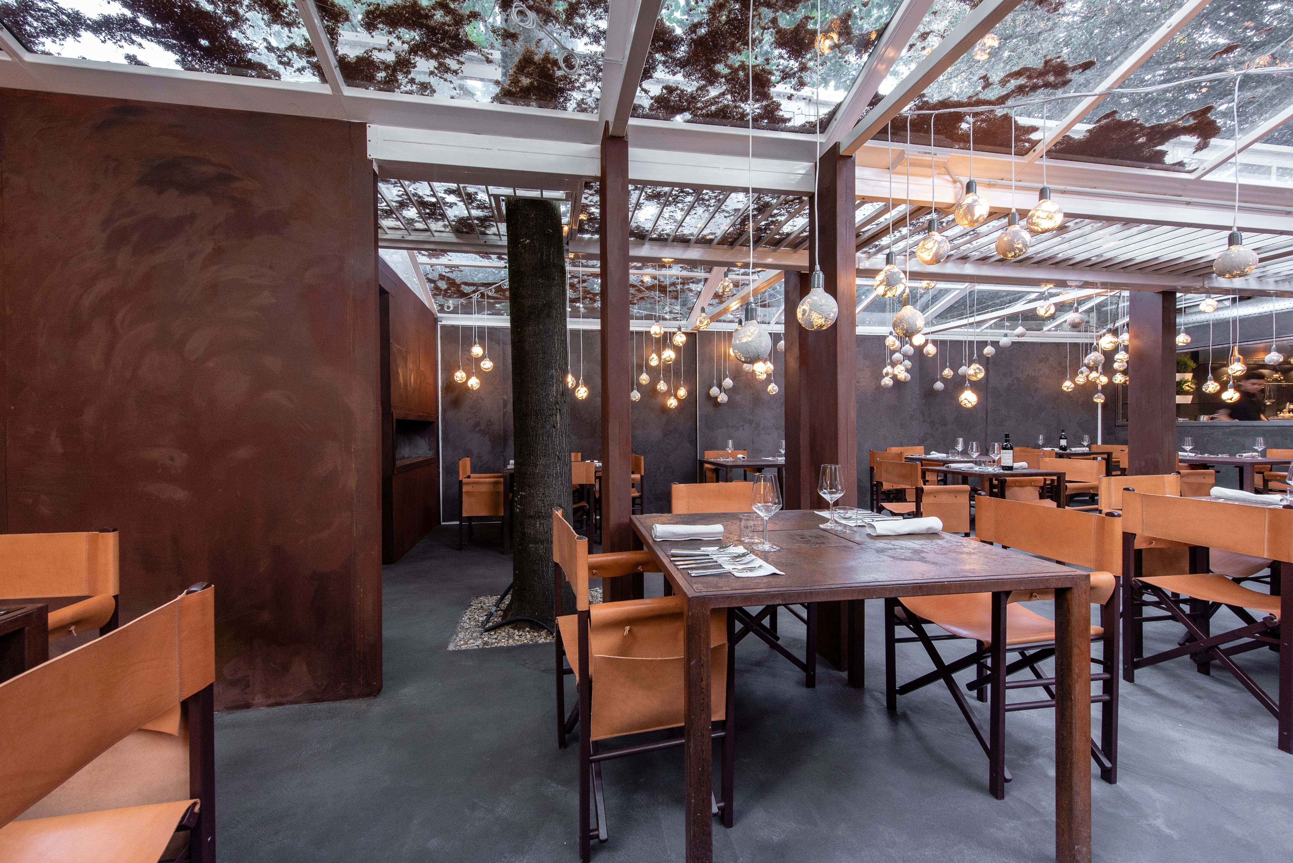 "美食建筑学"餐厅 | 融合自然的开放式设计-23