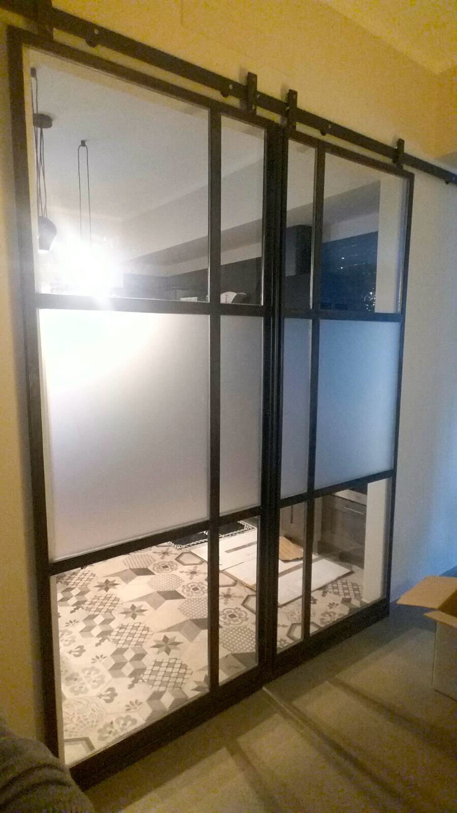 年轻夫妇的工业风格罗马之家-2