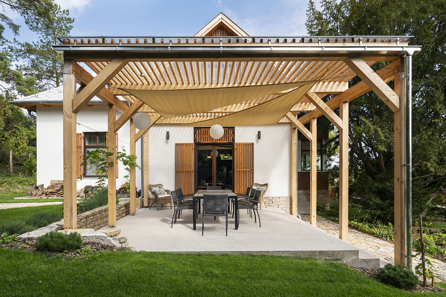 Balint Jaksa丨别墅建筑丨Summer house for 3 generations-14