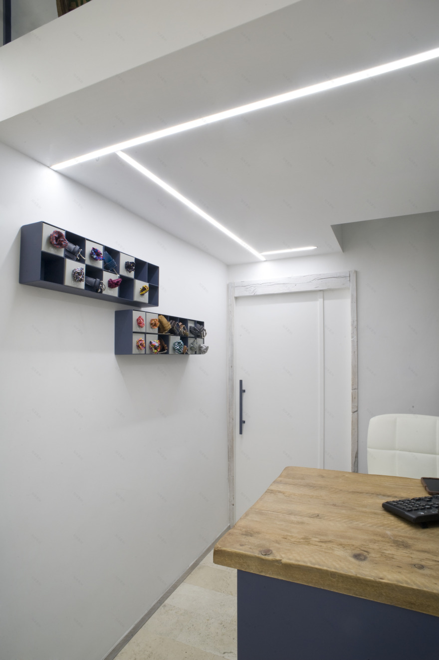 20 平米小店的现代与环保设计-17