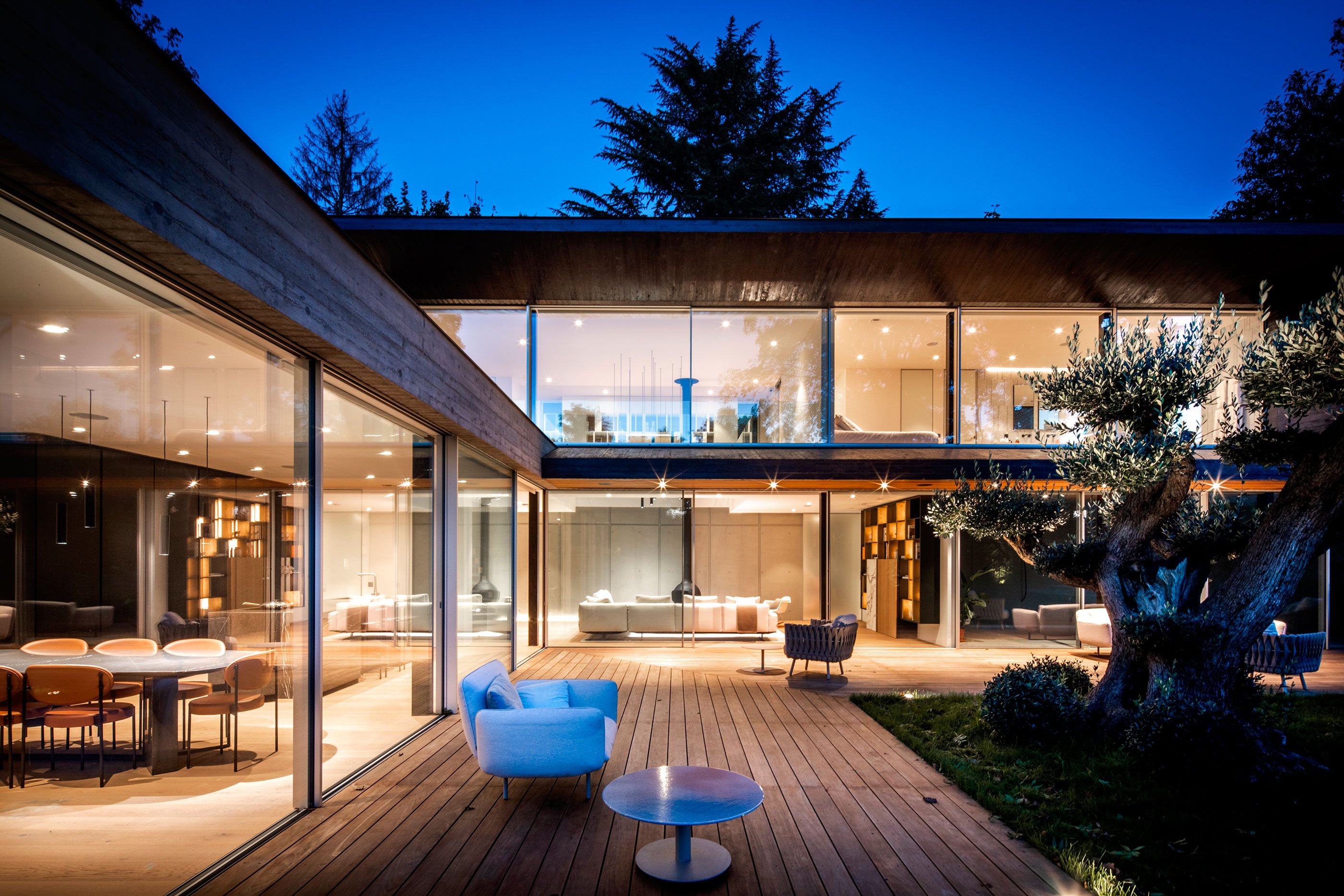 现代混凝土与玻璃别墅丨Arch. Jonny Sturari-5