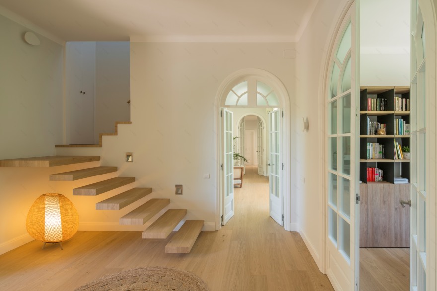 光之宅 | 巴塞罗那 700 平米别墅室内设计全解析-4