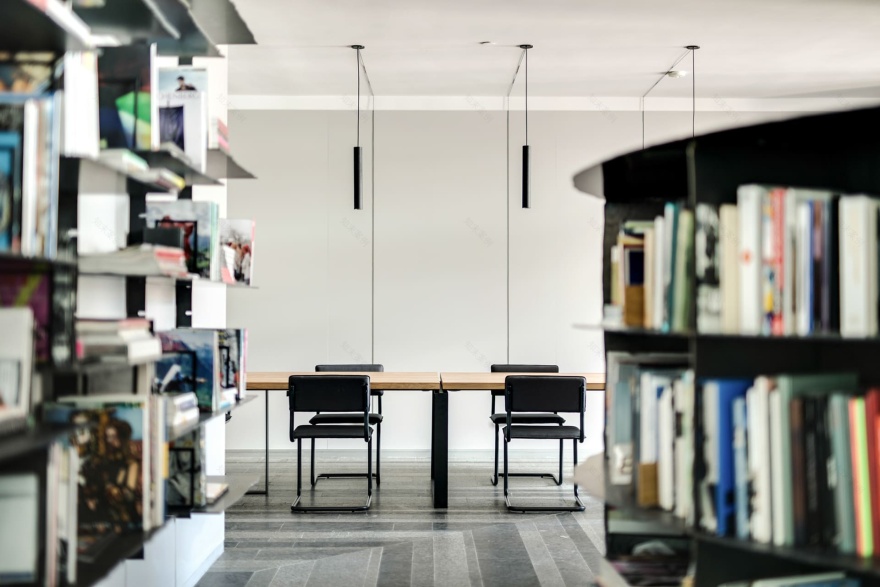 平丘克美术馆当代艺术博物馆图书馆丨乌克兰基辅丨Slava Balbek,Oleg Matushchenko-4