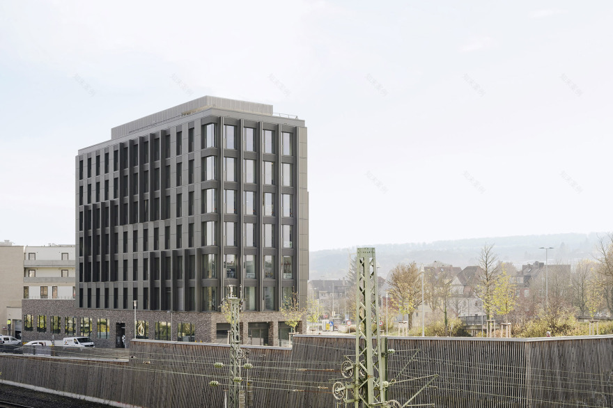 德国图宾根市生态友好木材混合结构商业大楼丨a+r Architekten-7