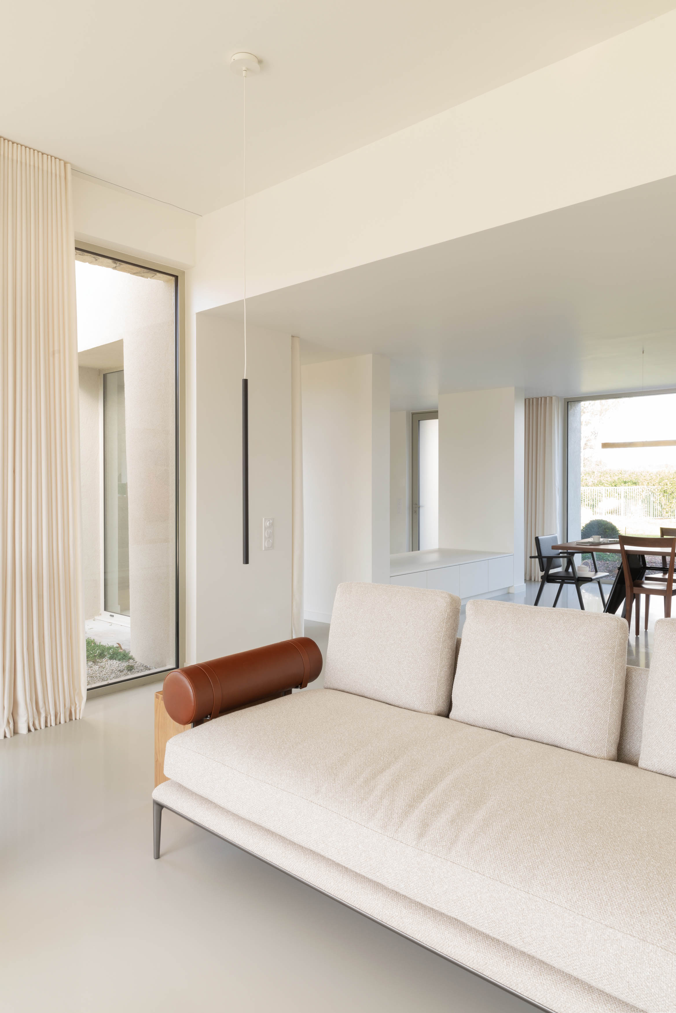 乡村别墅的现代新生 | BON 之家与两翼扩建-5