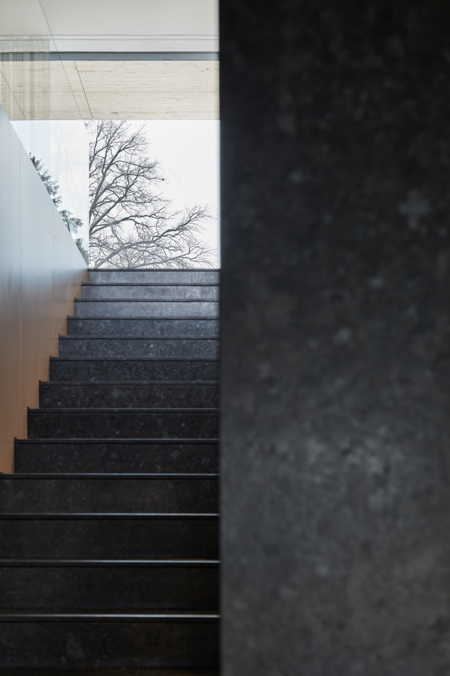 自然材料打造简约别墅-26