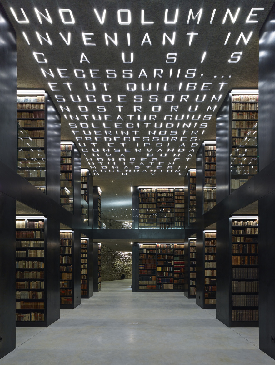 本笃会玛丽恩贝格修道院图书馆-0