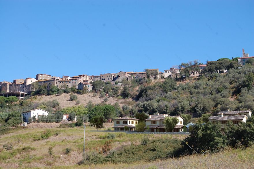 意大利乡村住宅 | 和谐融入环境的五栋别墅设计-1