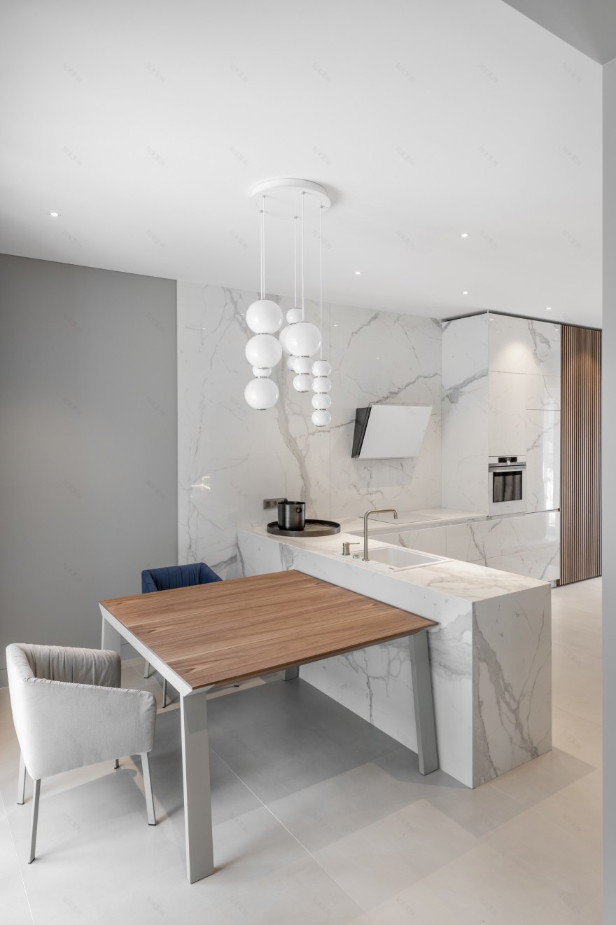 历史建筑中的透明轻盈之家-21