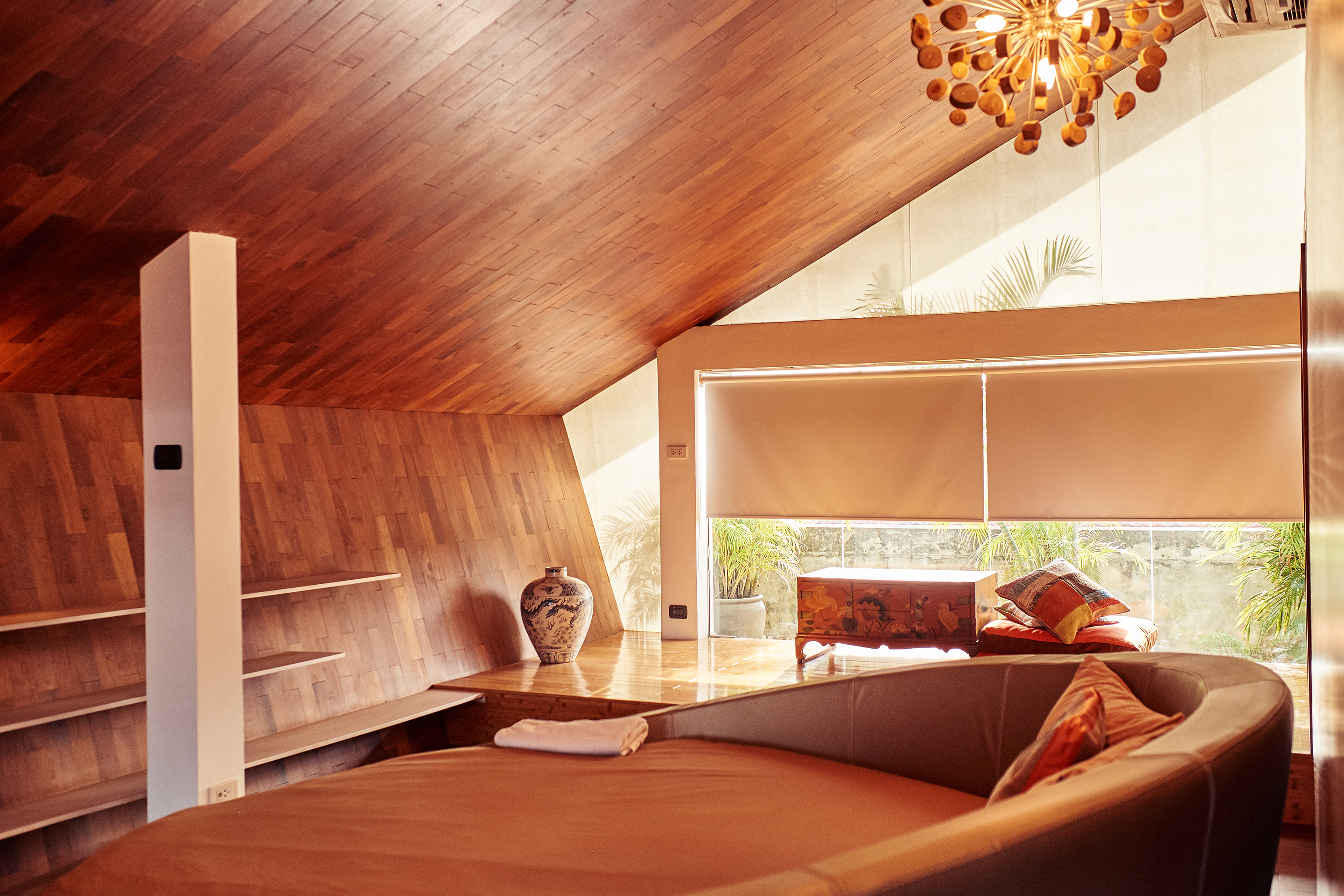 悬挂楼梯的空中楼阁·创新空间设计-9