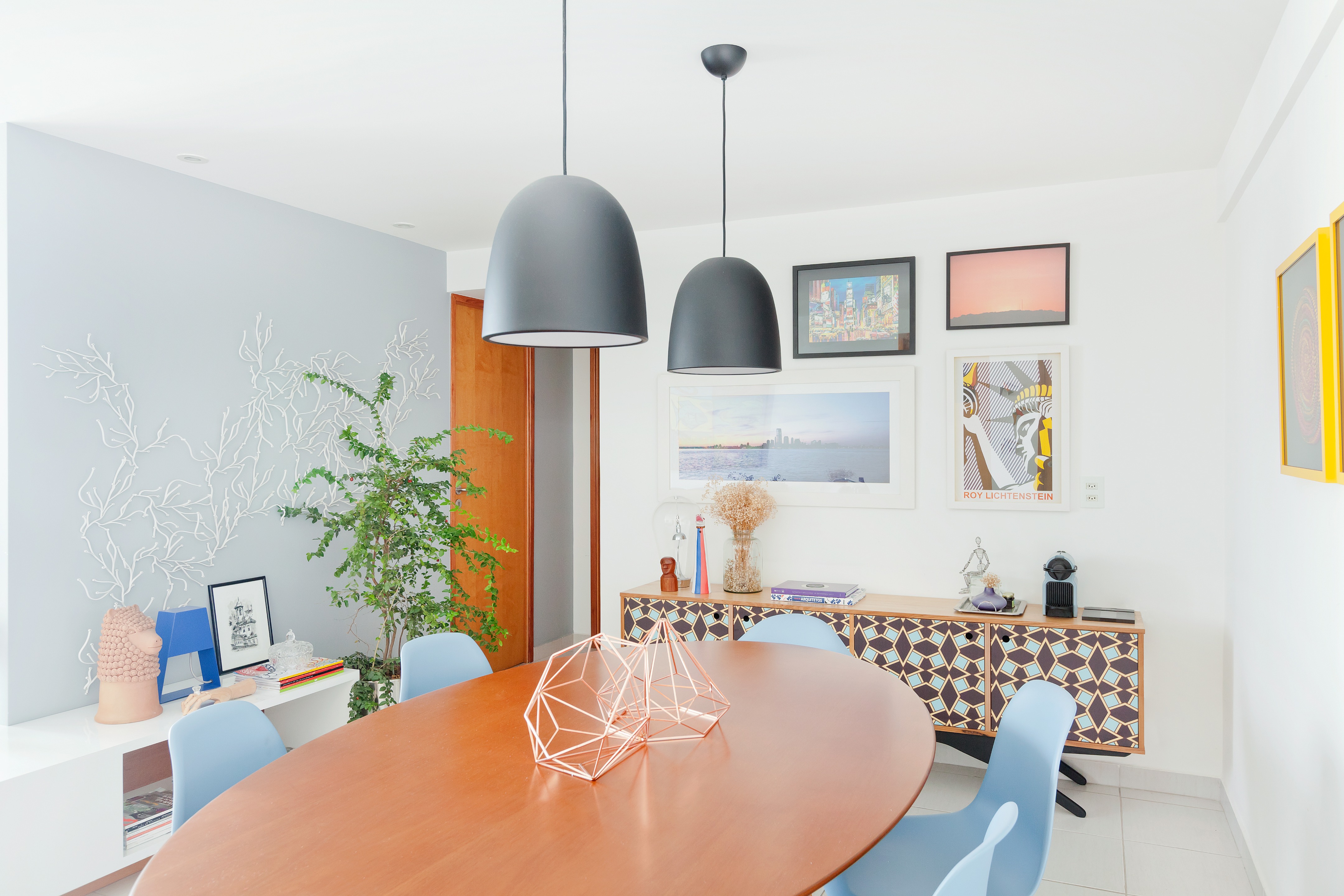 色彩轻盈的阳光家庭公寓-0