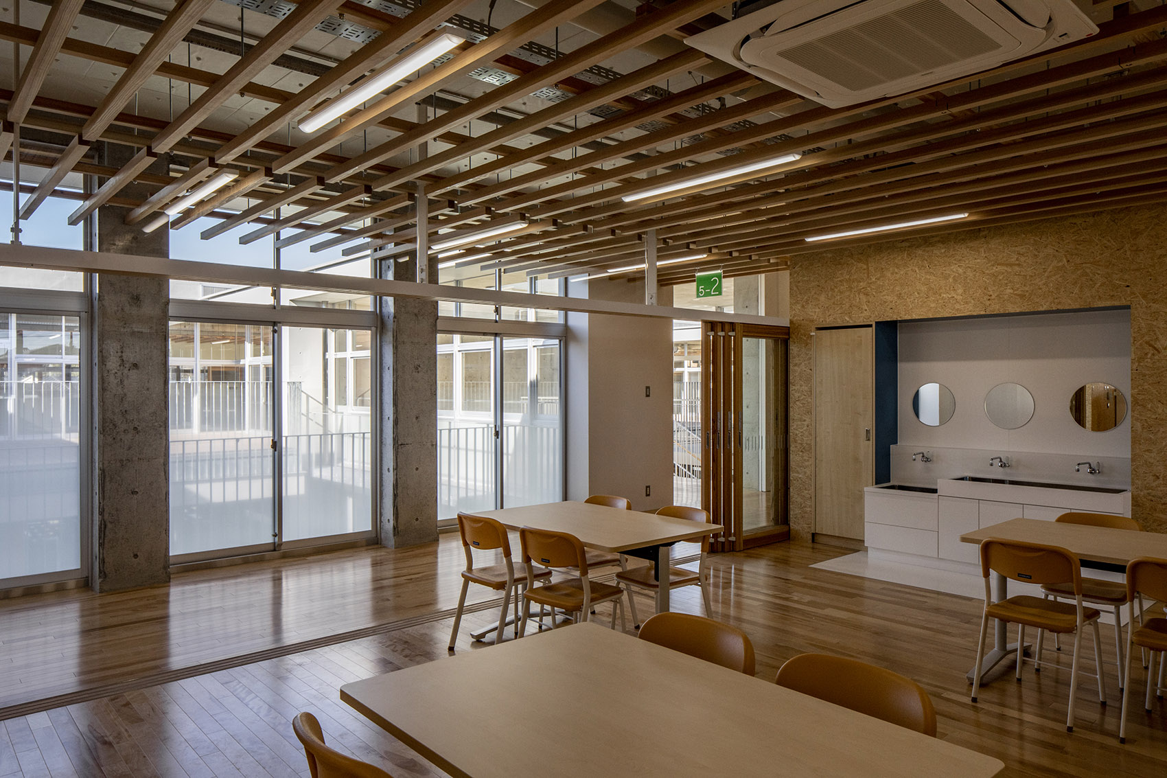 日立市立日高小学丨日本丨三上建築事務所-39