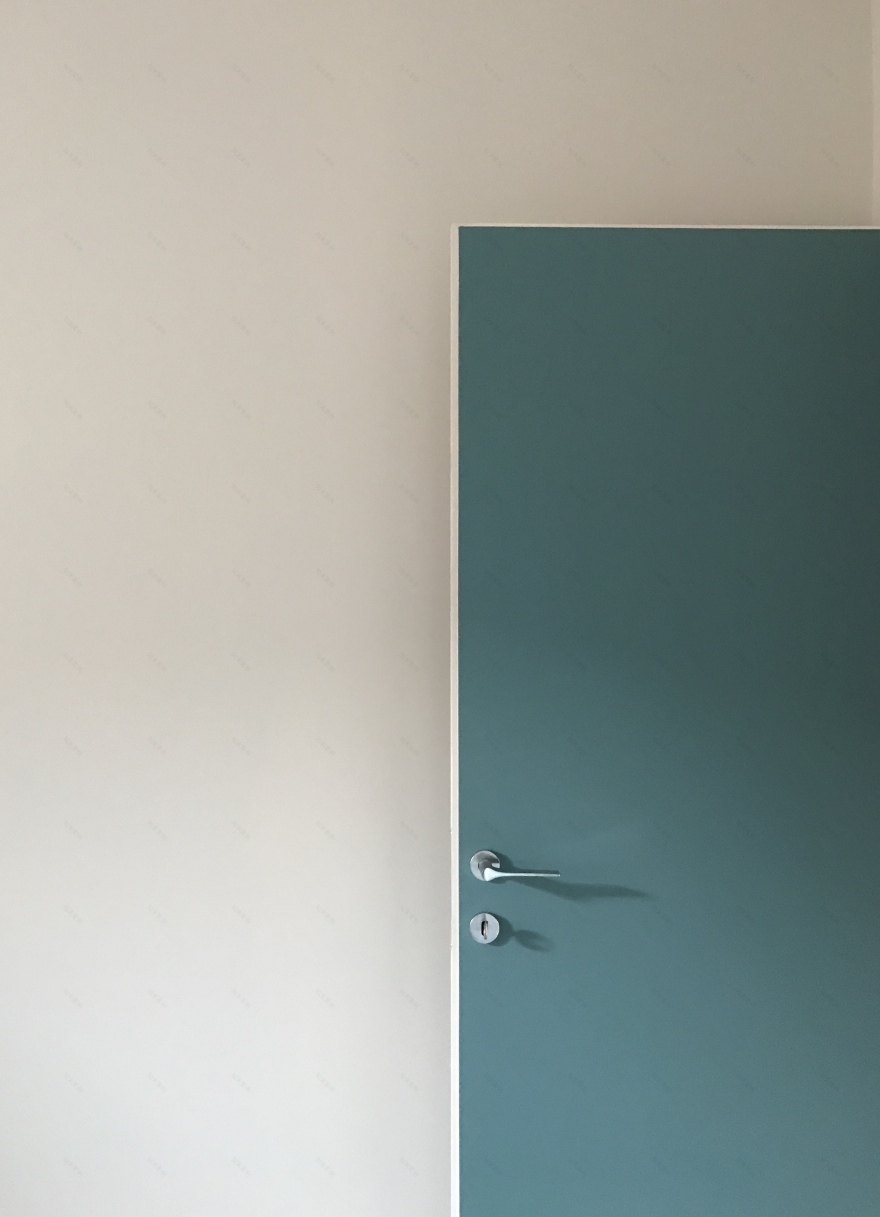 城堡旁的现代公寓改造-7