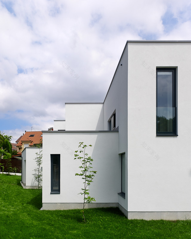 西班牙 Avilés 市简约别墅,诠释现代生活理念-17