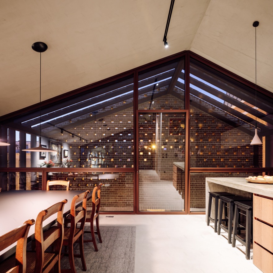 葡萄牙里斯本 Altinho 别墅,融合住宅与仓库特色的现代设计-15