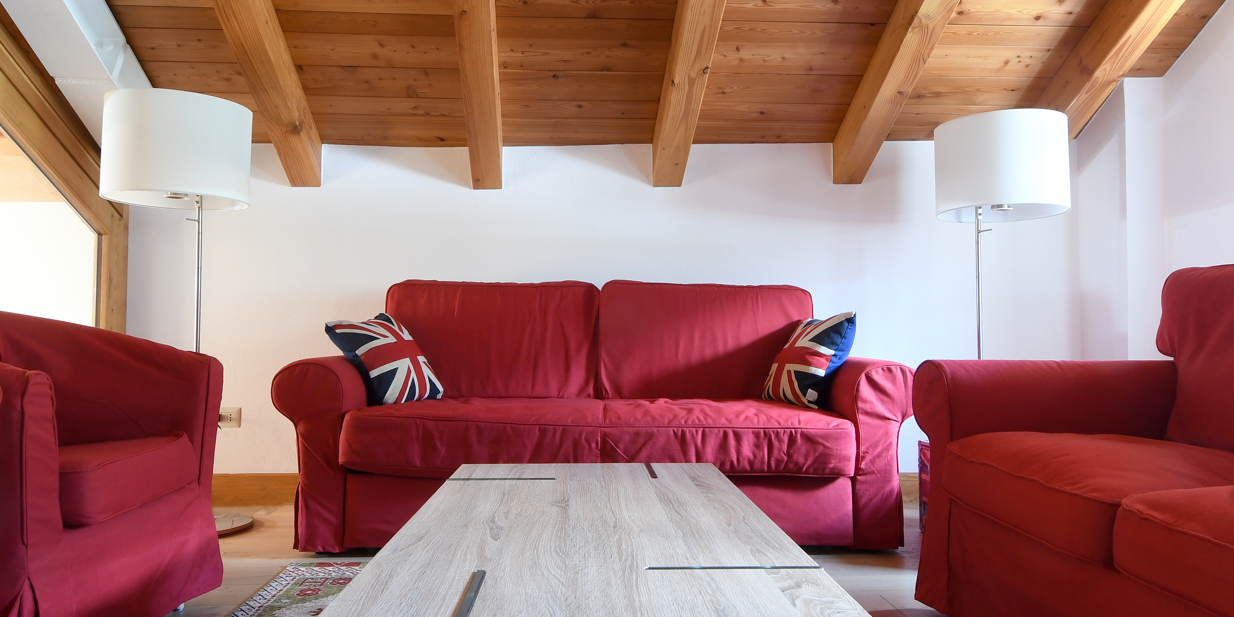 回忆满满的山区家庭住宅翻新-9