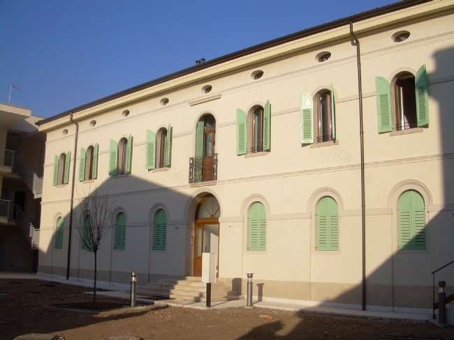 历史与未来交融的生态建筑典范-5