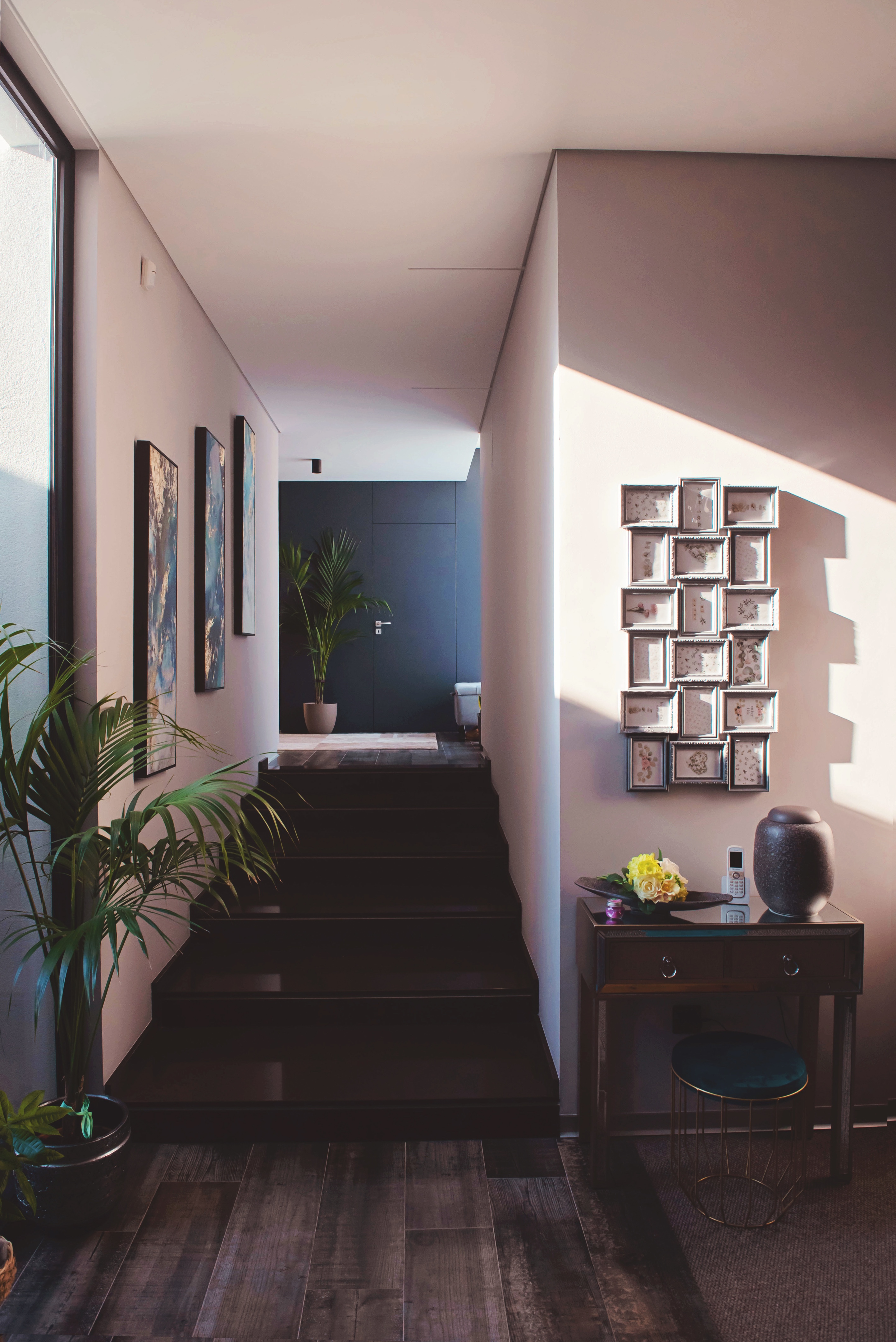 葡园美景映照下的现代简约别墅设计-6